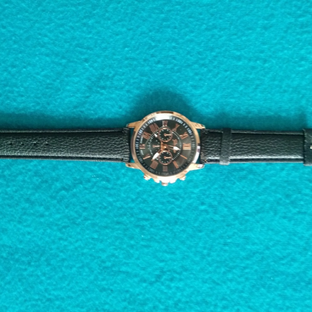 Watches - Picture 7 of 8